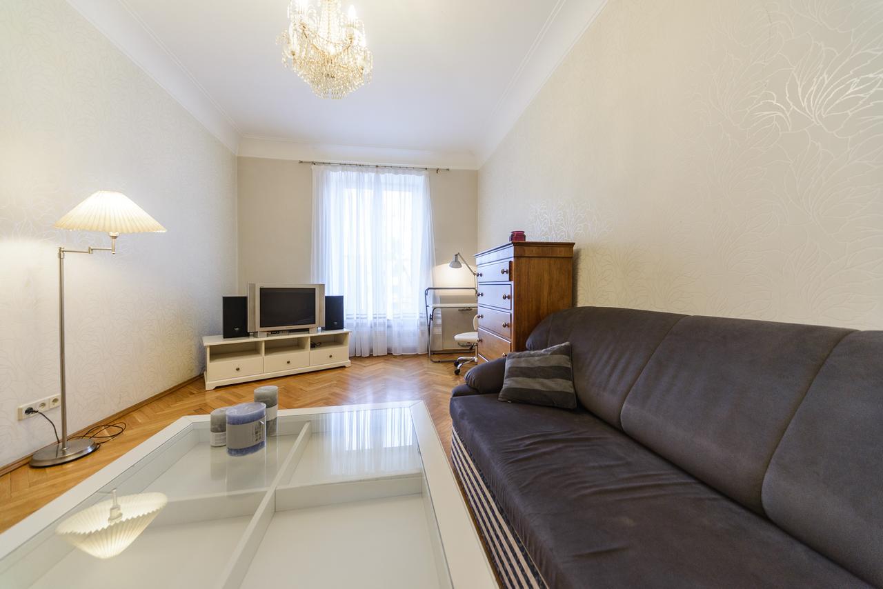 Apartment Near Olympic Stadium كييف المظهر الخارجي الصورة