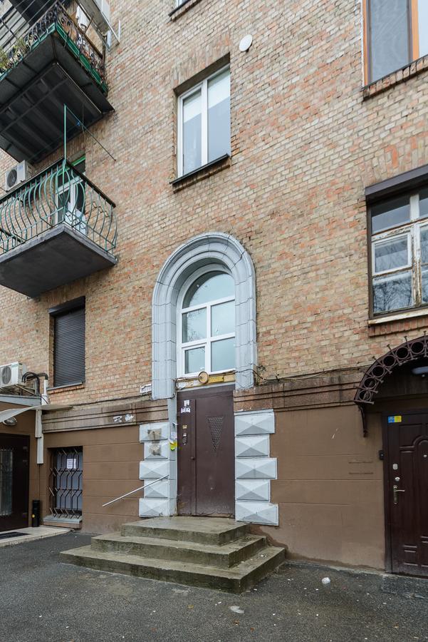 Apartment Near Olympic Stadium كييف المظهر الخارجي الصورة